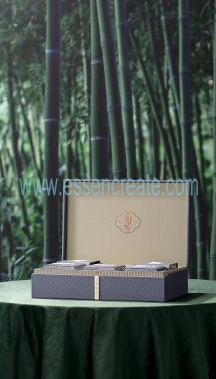 White Tea Gift Box With Five Small Tins