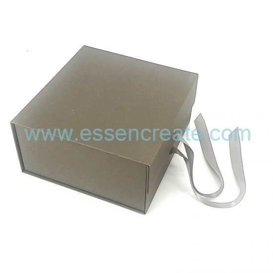 La production d'une belle boîte cadeau Clamshell